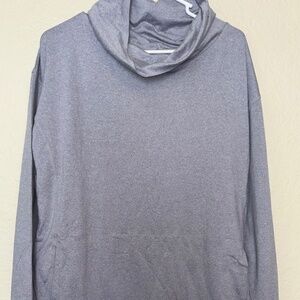 Womans long sleeve pull over shirt size XL